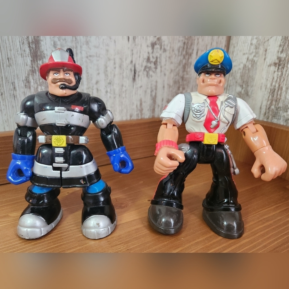 Vintage 2000 Mattel Fisher Price Rescue Heroes Firefighter Police Officer Action